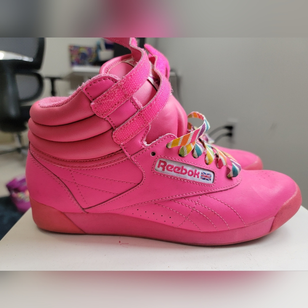 Hot Pink Limited Edition Reebok Freestyle Hi - Picture 6 of 6